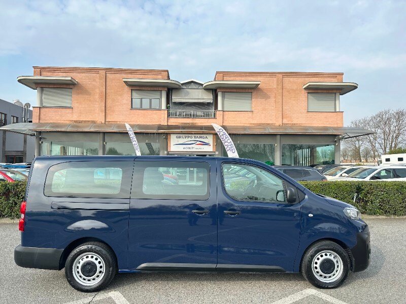 PEUGEOT Traveller