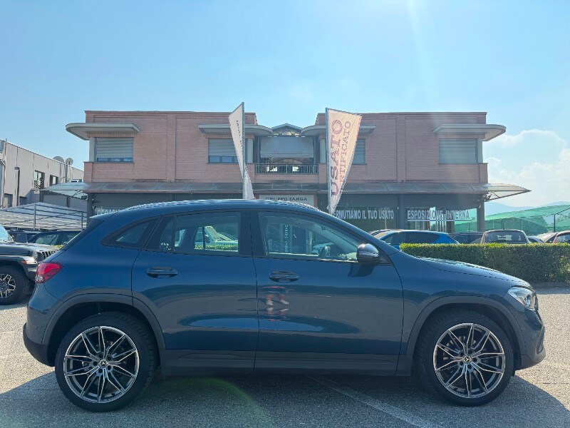 MERCEDES GLA          (H247)