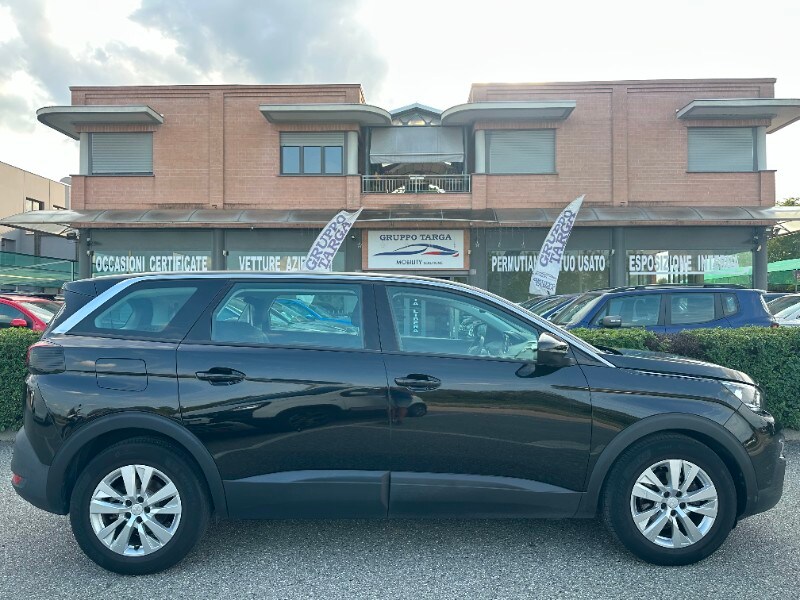 Foto PEUGEOT 5008 2ª serie